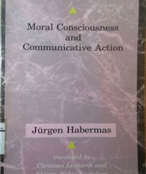 MORAL CONSCIOUSNESS AND COMMUNICATIVE ACTION