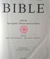 THE NEW OXFORD ANNOTATED BIBLE